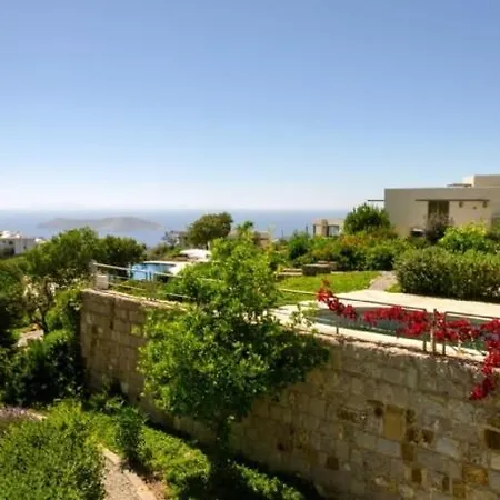 Geris Sleeps 6 With Pool And Air Con * Giris